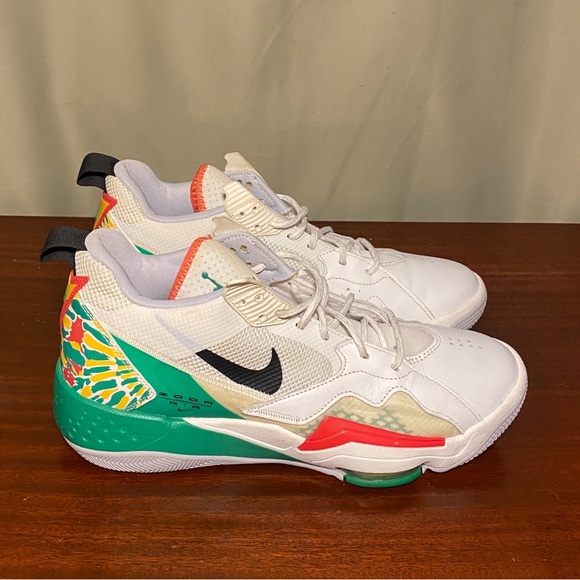 Jordan Zoom 92 White Lucky Green Dark Sulfur basketball shoesSz 11
